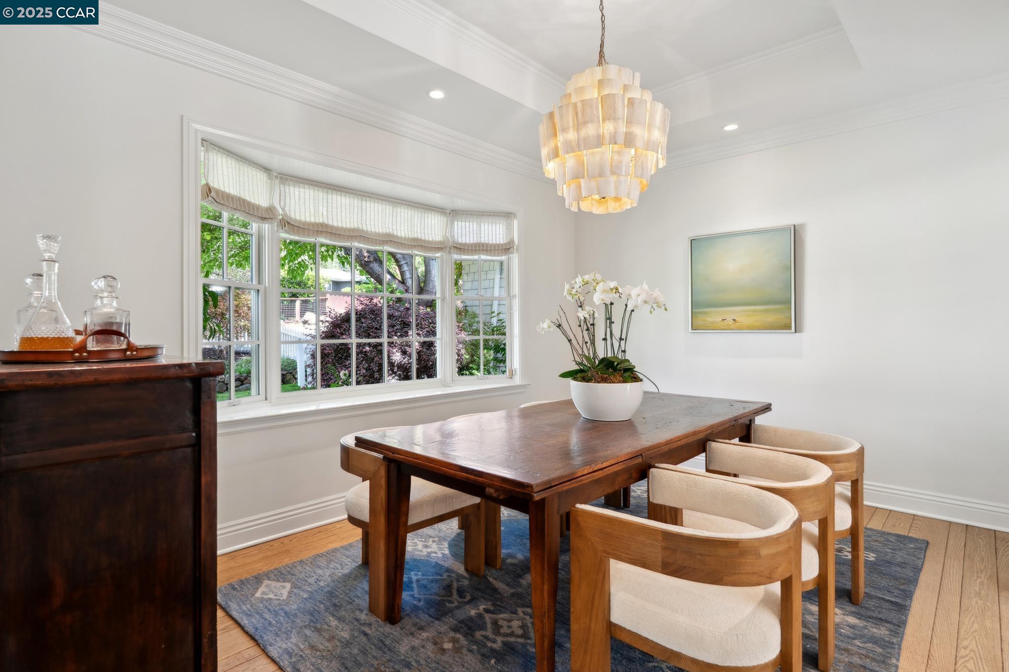 Detail Gallery Image 7 of 54 For 77 Van Ripper Ln, Orinda,  CA 94563 - 4 Beds | 3 Baths