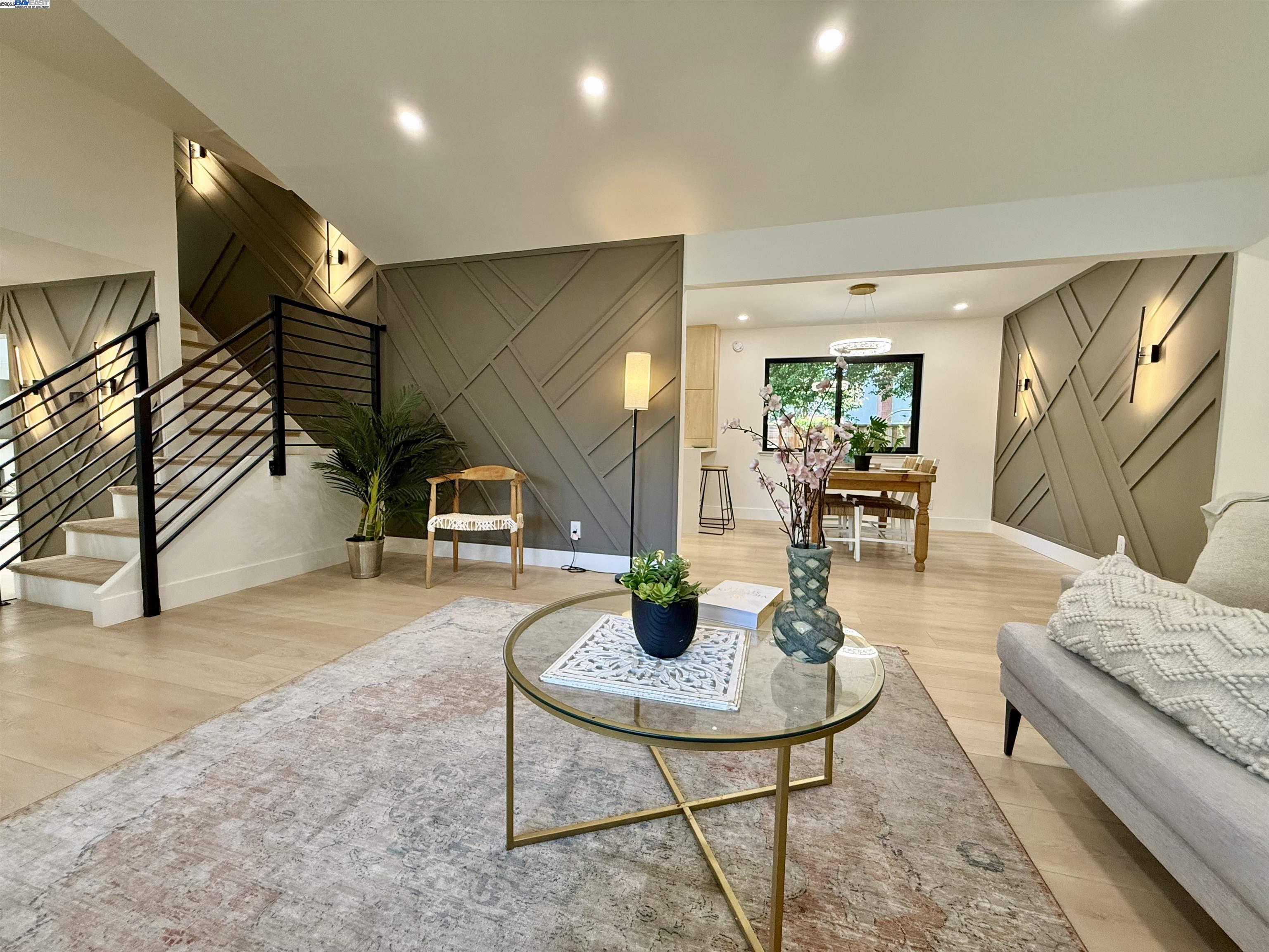Detail Gallery Image 13 of 52 For 1926 Paseo Del Cajon, Pleasanton,  CA 94566 - 4 Beds | 2/1 Baths