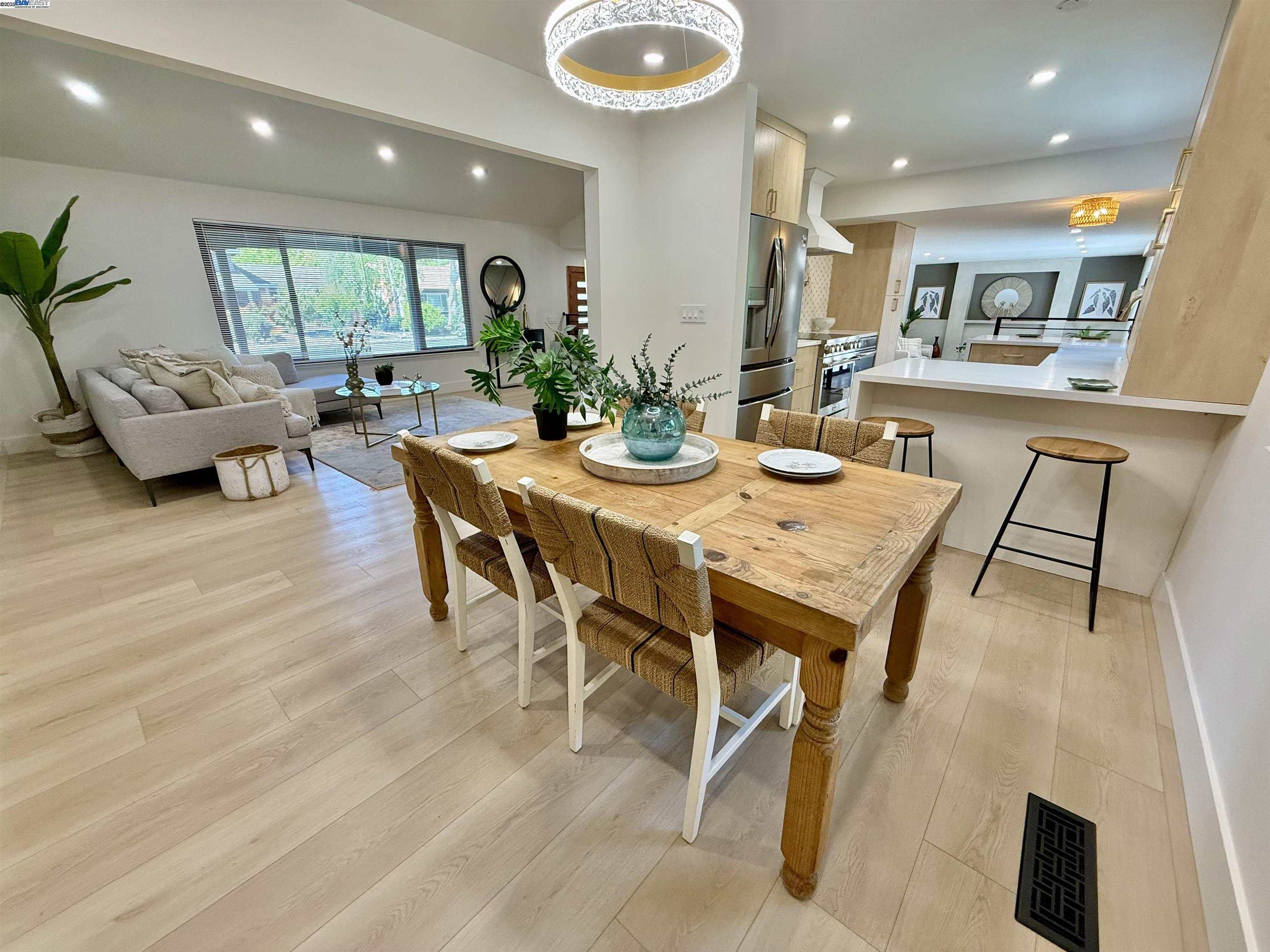 Detail Gallery Image 18 of 52 For 1926 Paseo Del Cajon, Pleasanton,  CA 94566 - 4 Beds | 2/1 Baths