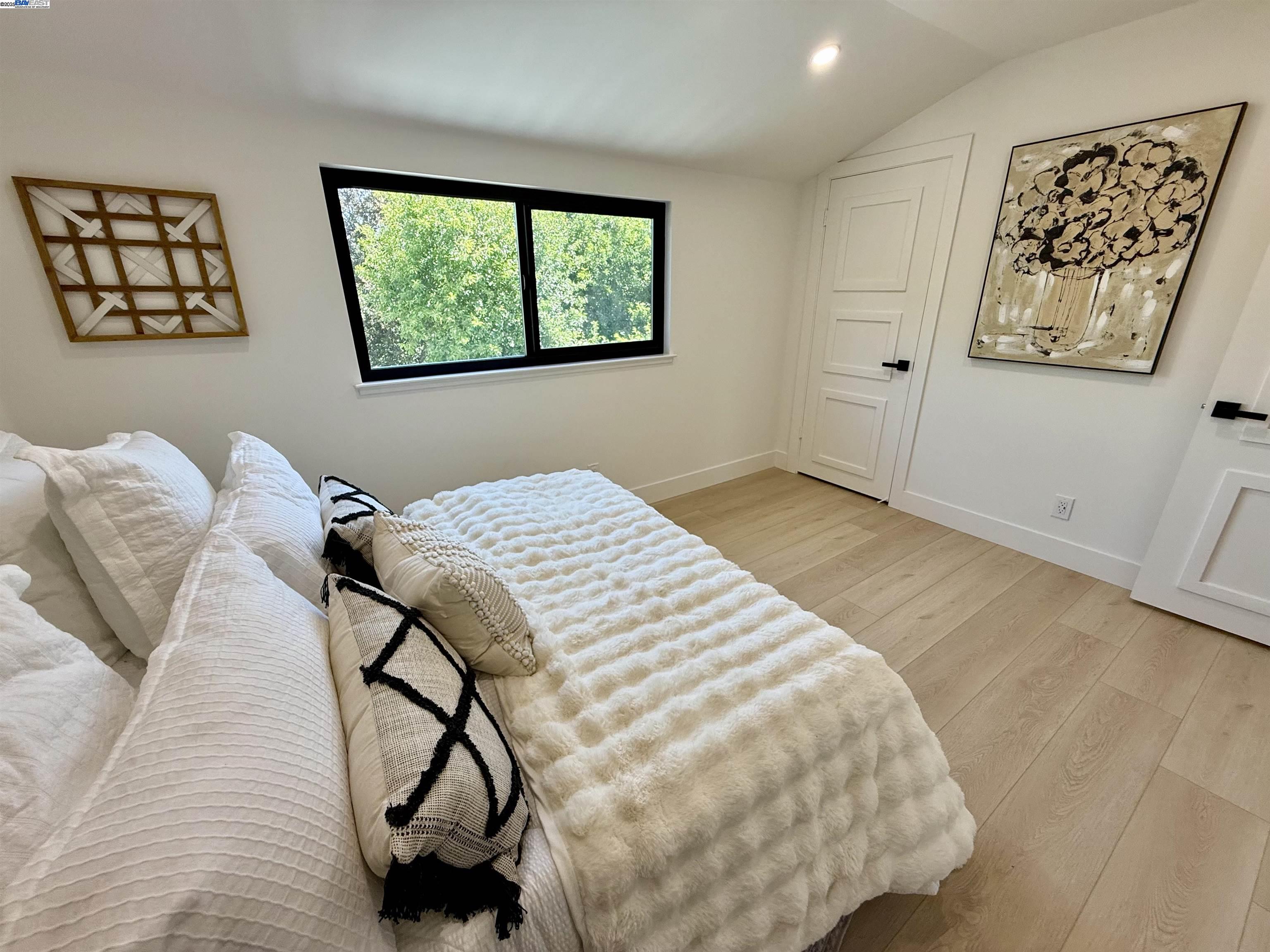 Detail Gallery Image 40 of 52 For 1926 Paseo Del Cajon, Pleasanton,  CA 94566 - 4 Beds | 2/1 Baths