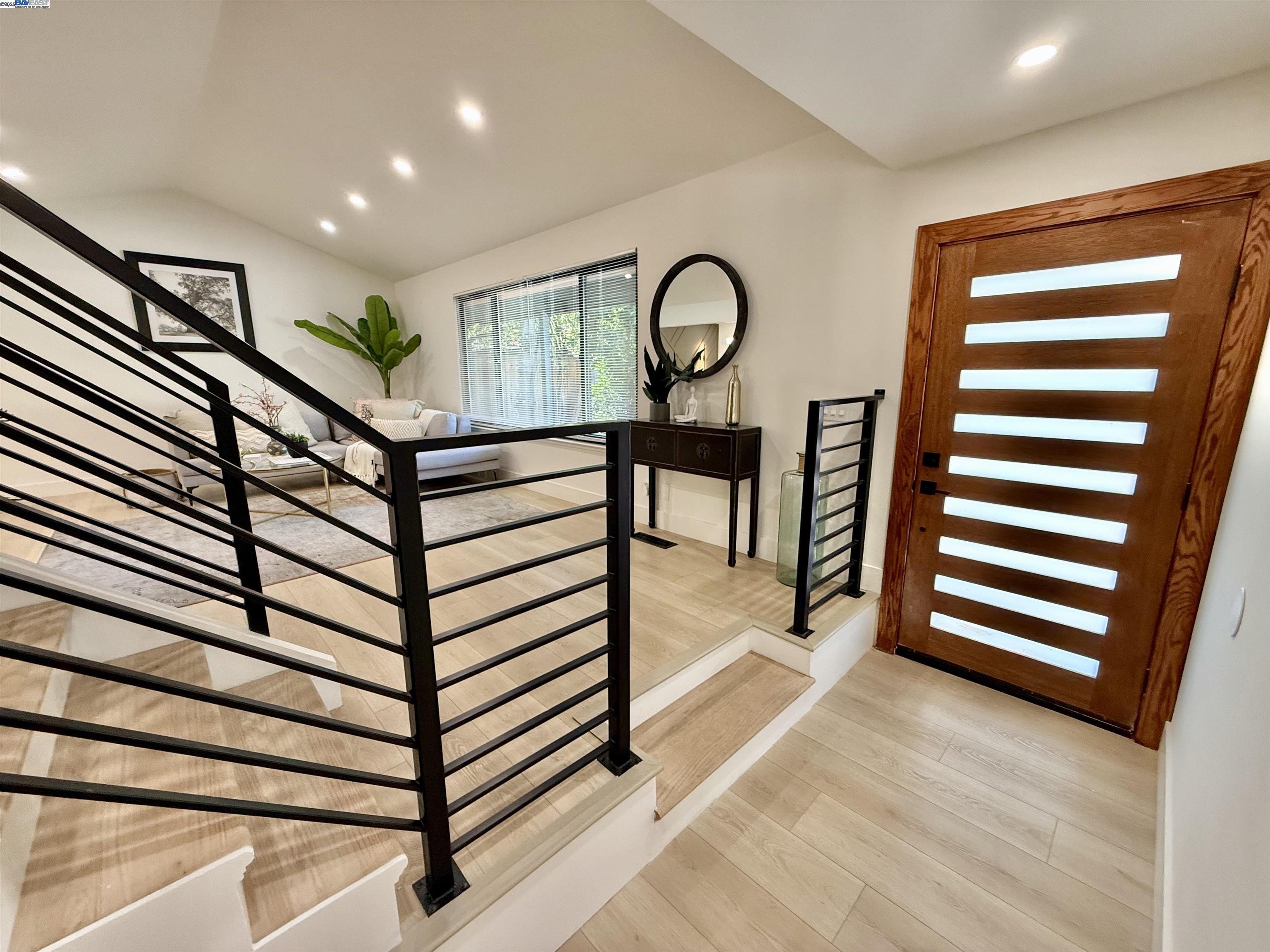 Detail Gallery Image 7 of 52 For 1926 Paseo Del Cajon, Pleasanton,  CA 94566 - 4 Beds | 2/1 Baths