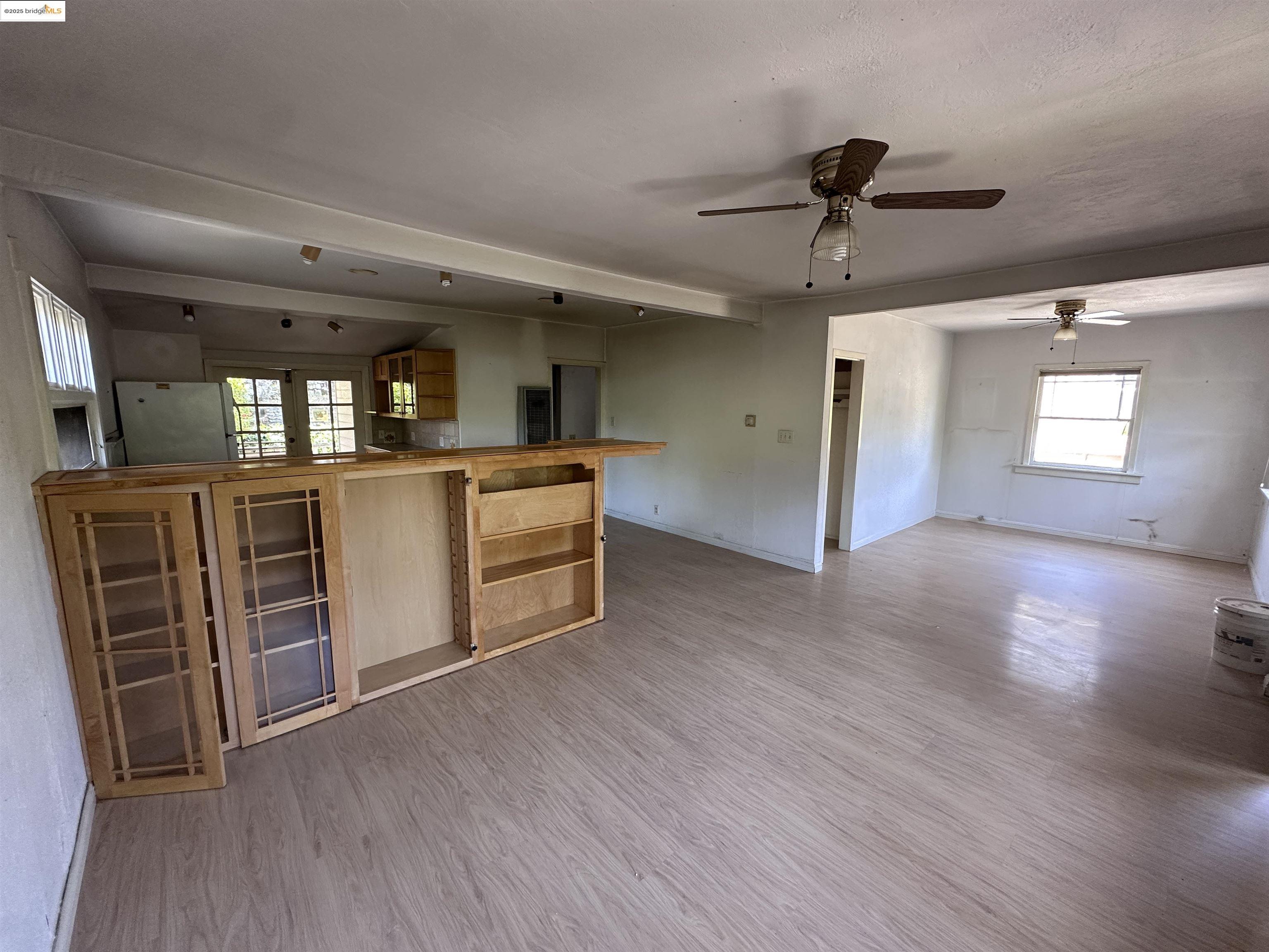 Detail Gallery Image 18 of 31 For 6133 Hillmont Dr, Oakland,  CA 94605 - 4 Beds | 2 Baths