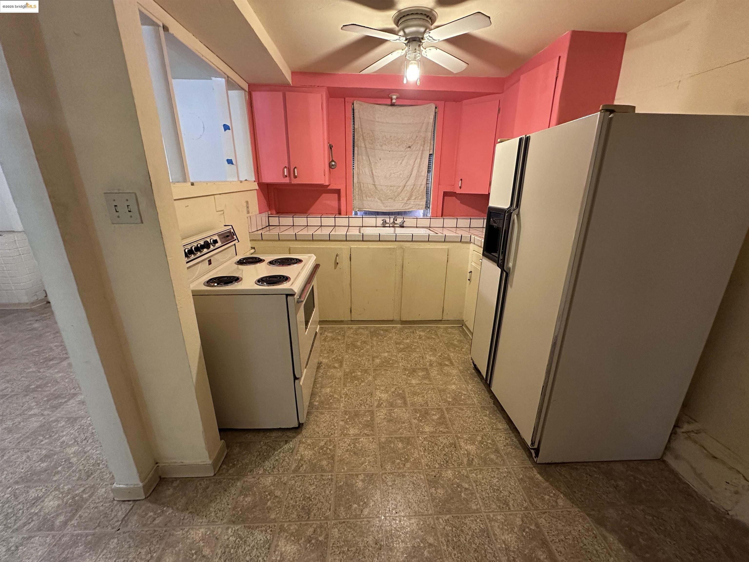 Detail Gallery Image 31 of 31 For 6133 Hillmont Dr, Oakland,  CA 94605 - 4 Beds | 2 Baths