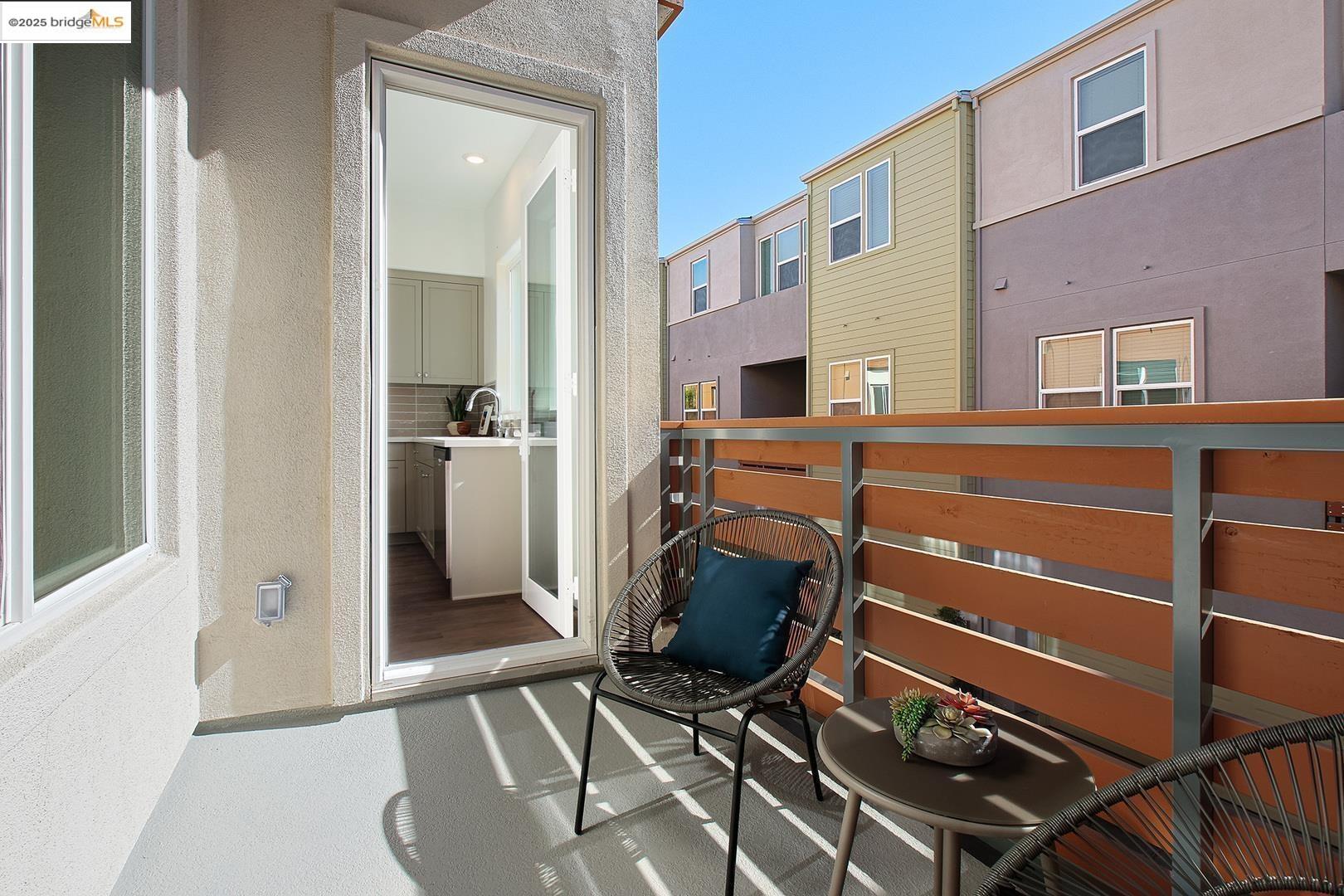 Detail Gallery Image 20 of 23 For 28974 Parkwood Ln #72,  Hayward,  CA 94544 - 3 Beds | 3 Baths