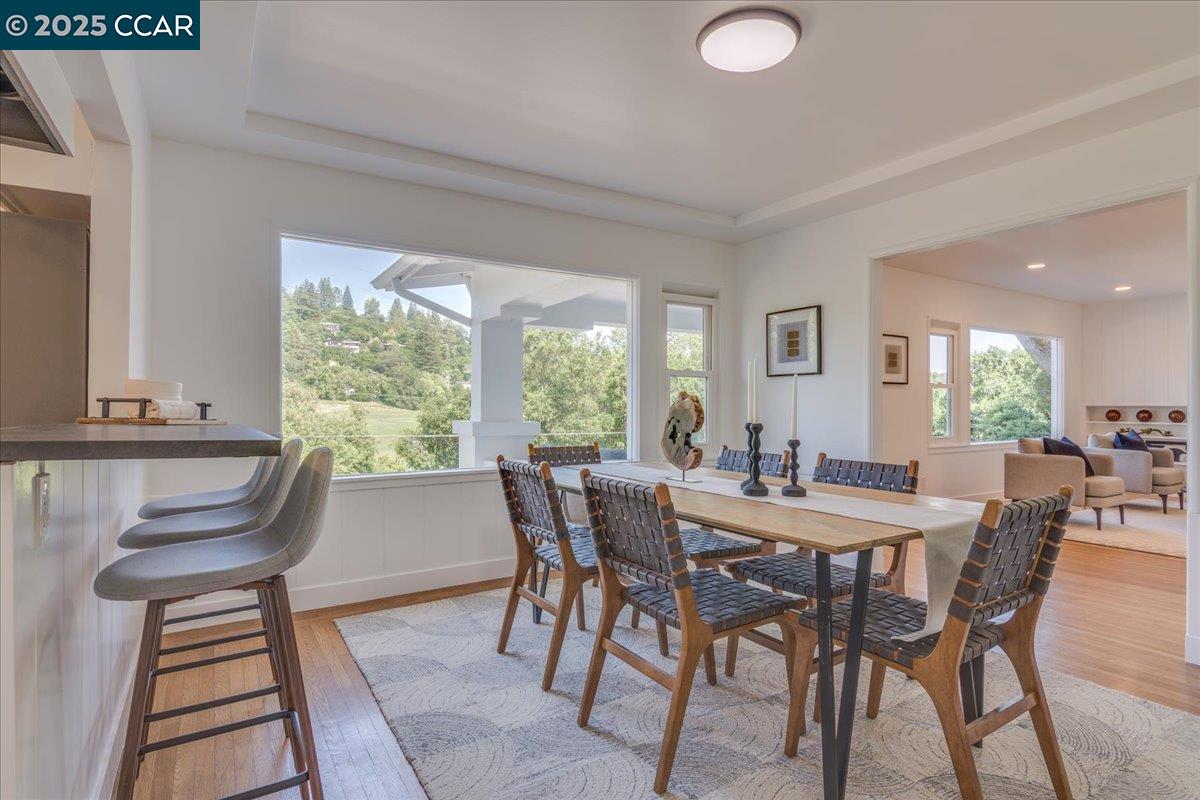 Detail Gallery Image 20 of 50 For 10 El Toyonal, Orinda,  CA 94563 - 3 Beds | 1/1 Baths