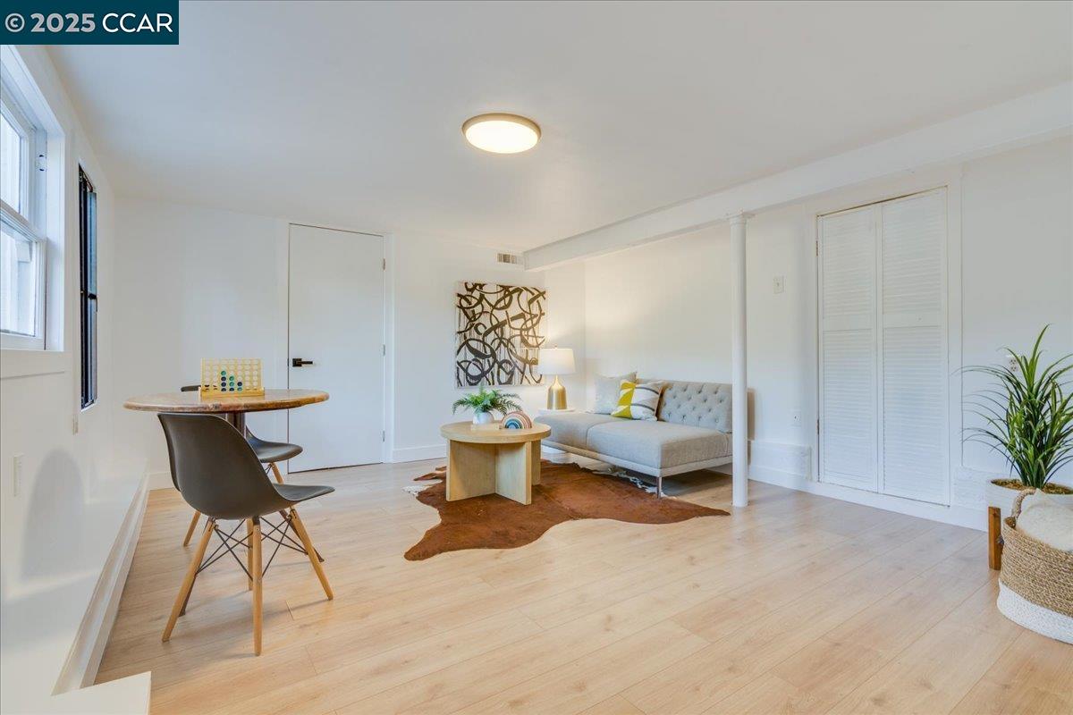 Detail Gallery Image 31 of 50 For 10 El Toyonal, Orinda,  CA 94563 - 3 Beds | 1/1 Baths