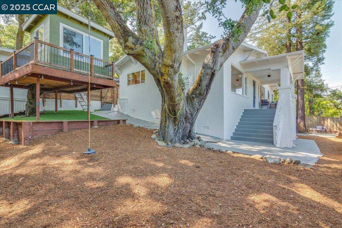 Detail Gallery Image 47 of 50 For 10 El Toyonal, Orinda,  CA 94563 - 3 Beds | 1/1 Baths