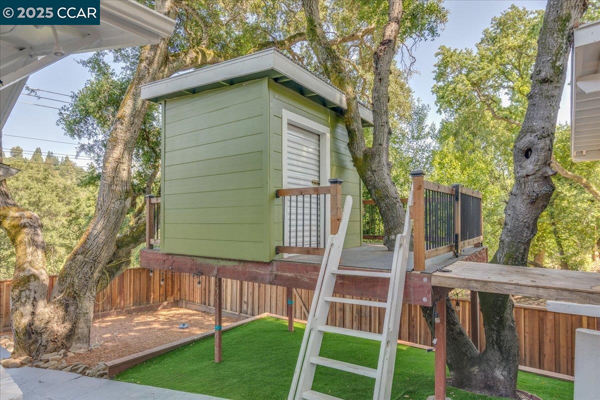 Detail Gallery Image 50 of 50 For 10 El Toyonal, Orinda,  CA 94563 - 3 Beds | 1/1 Baths