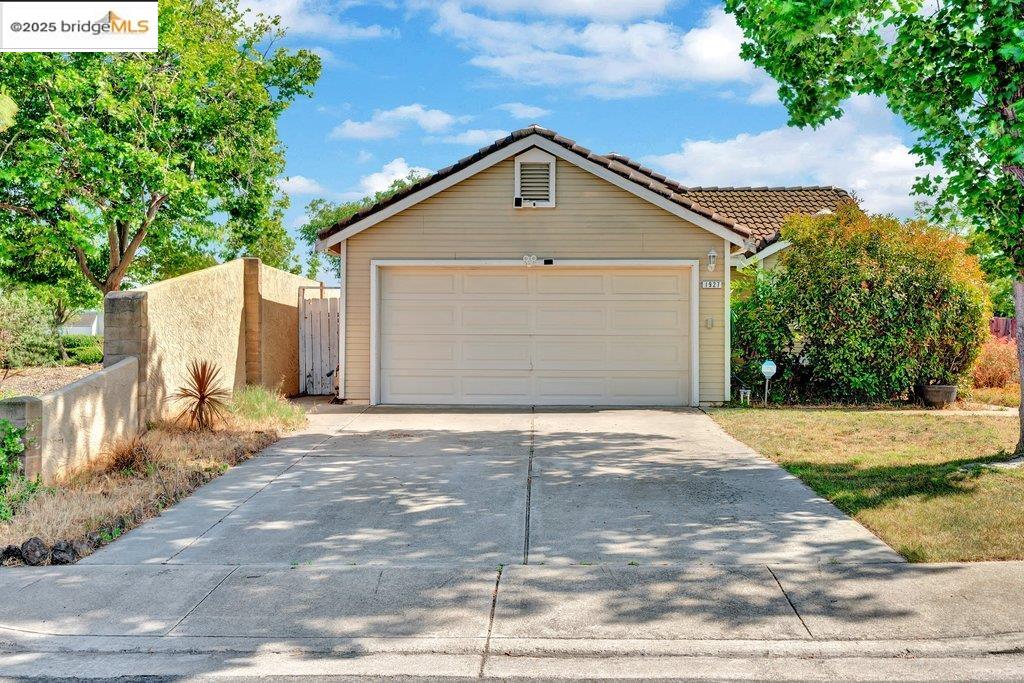 Detail Gallery Image 2 of 27 For 1927 Babbe St, Oakley,  CA 94561 - 3 Beds | 2 Baths