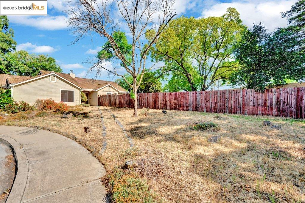 Detail Gallery Image 17 of 27 For 1927 Babbe St, Oakley,  CA 94561 - 3 Beds | 2 Baths