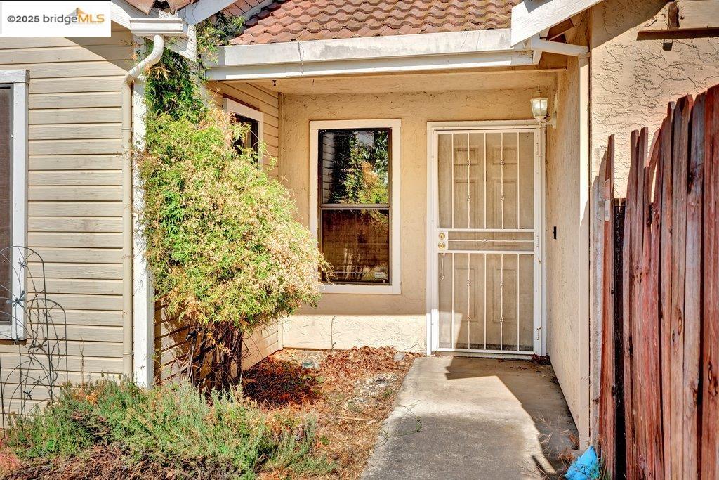 Detail Gallery Image 3 of 27 For 1927 Babbe St, Oakley,  CA 94561 - 3 Beds | 2 Baths