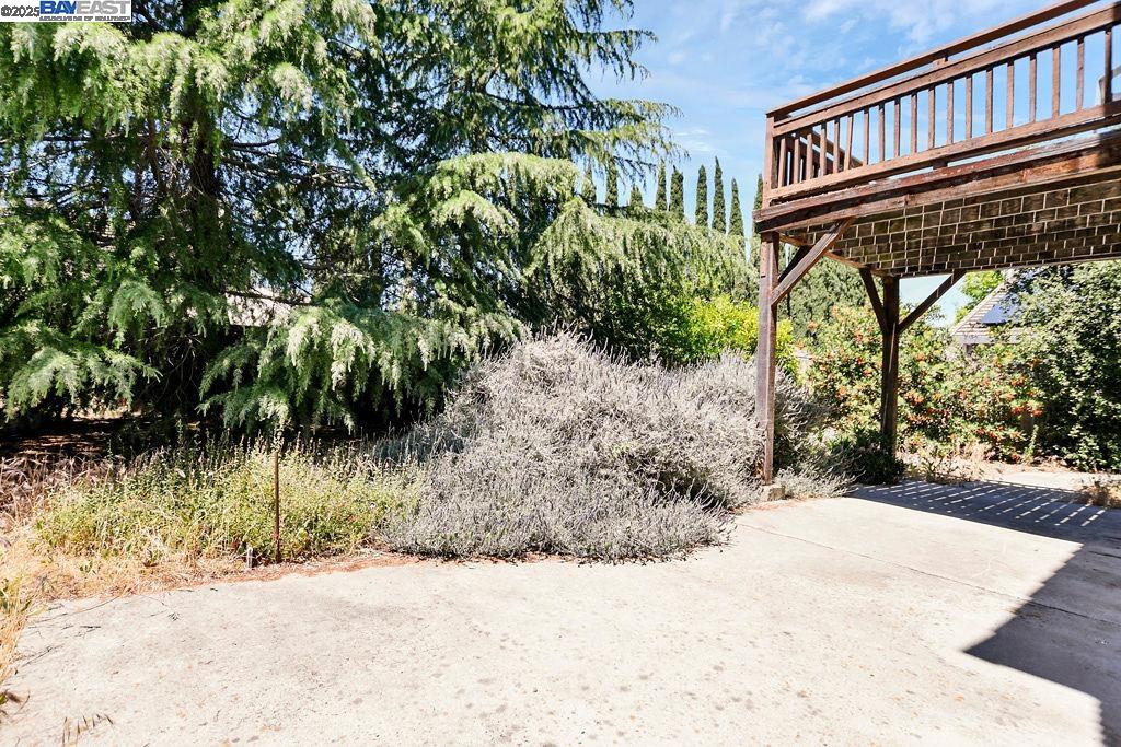 Detail Gallery Image 2 of 26 For 5224 Candlewood Way, Antioch,  CA 94531 - 4 Beds | 2/1 Baths