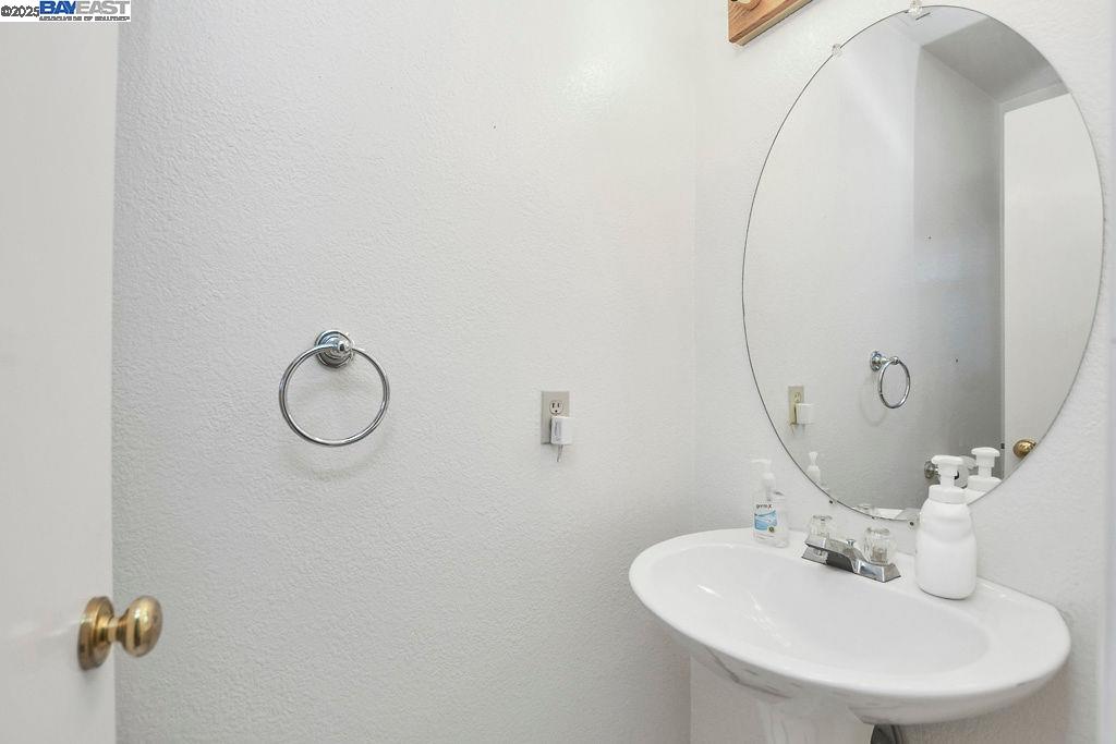 Detail Gallery Image 14 of 26 For 5224 Candlewood Way, Antioch,  CA 94531 - 4 Beds | 2/1 Baths