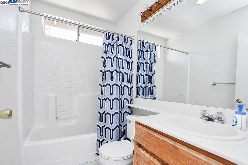 Detail Gallery Image 21 of 26 For 5224 Candlewood Way, Antioch,  CA 94531 - 4 Beds | 2/1 Baths