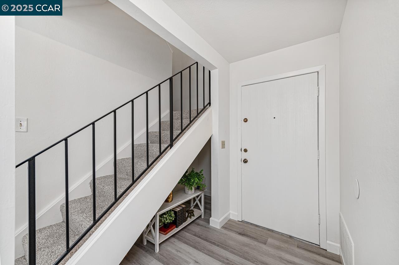1909 Countrywood Ct, Walnut Creek, California 94598, 4 Bedrooms Bedrooms, 10 Rooms Rooms,2 BathroomsBathrooms,Residential,For Sale,1909 Countrywood Ct,41097997