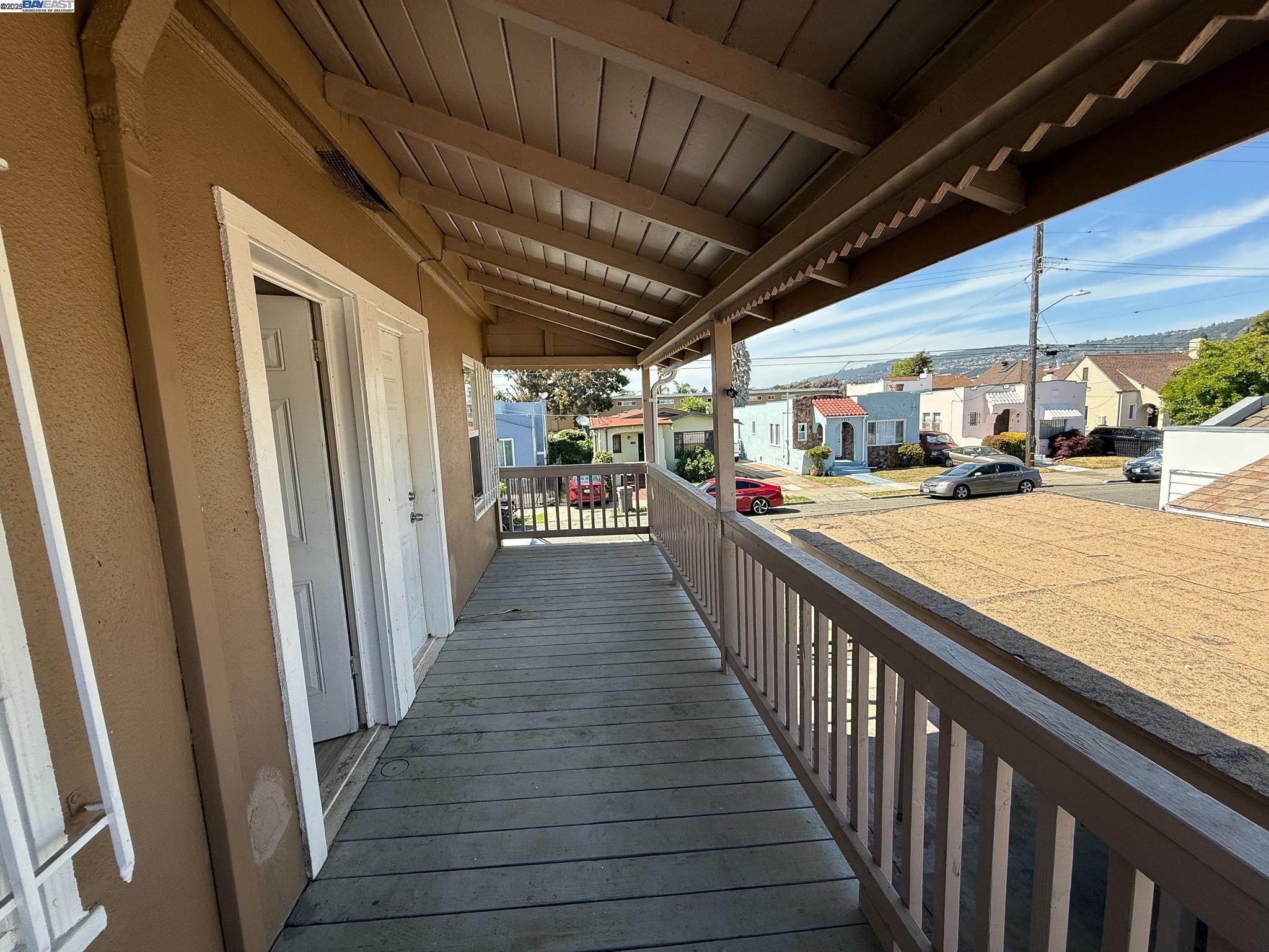 Detail Gallery Image 18 of 19 For 7800 Lockwood St, Oakland,  CA 94621 - 3 Beds | 2 Baths