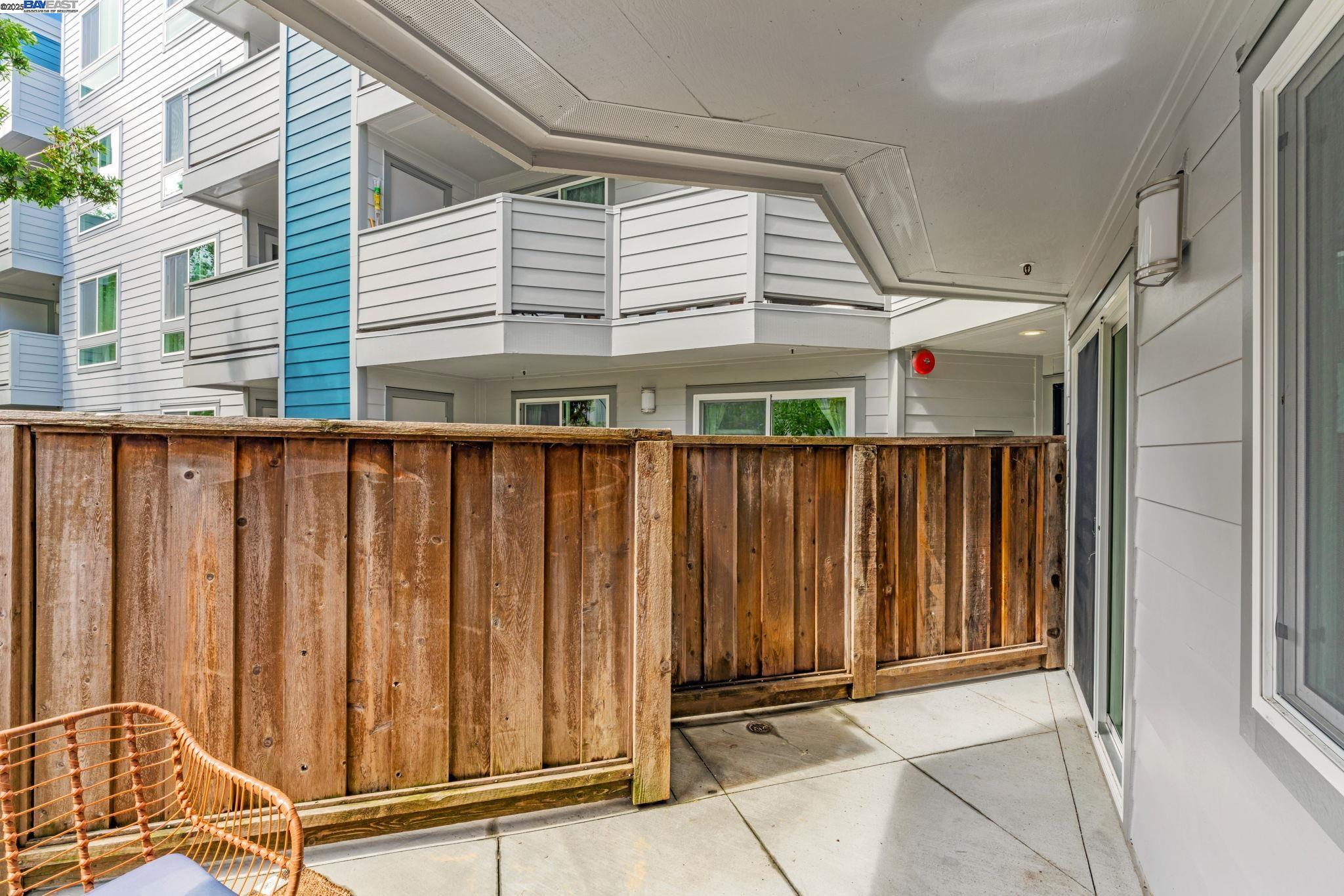 6400 Christie Ave # 2116, Emeryville, California 94608, 1 Bedroom Bedrooms, 3 Rooms Rooms,1 BathroomBathrooms,Residential,For Sale,6400 Christie Ave # 2116,41098000