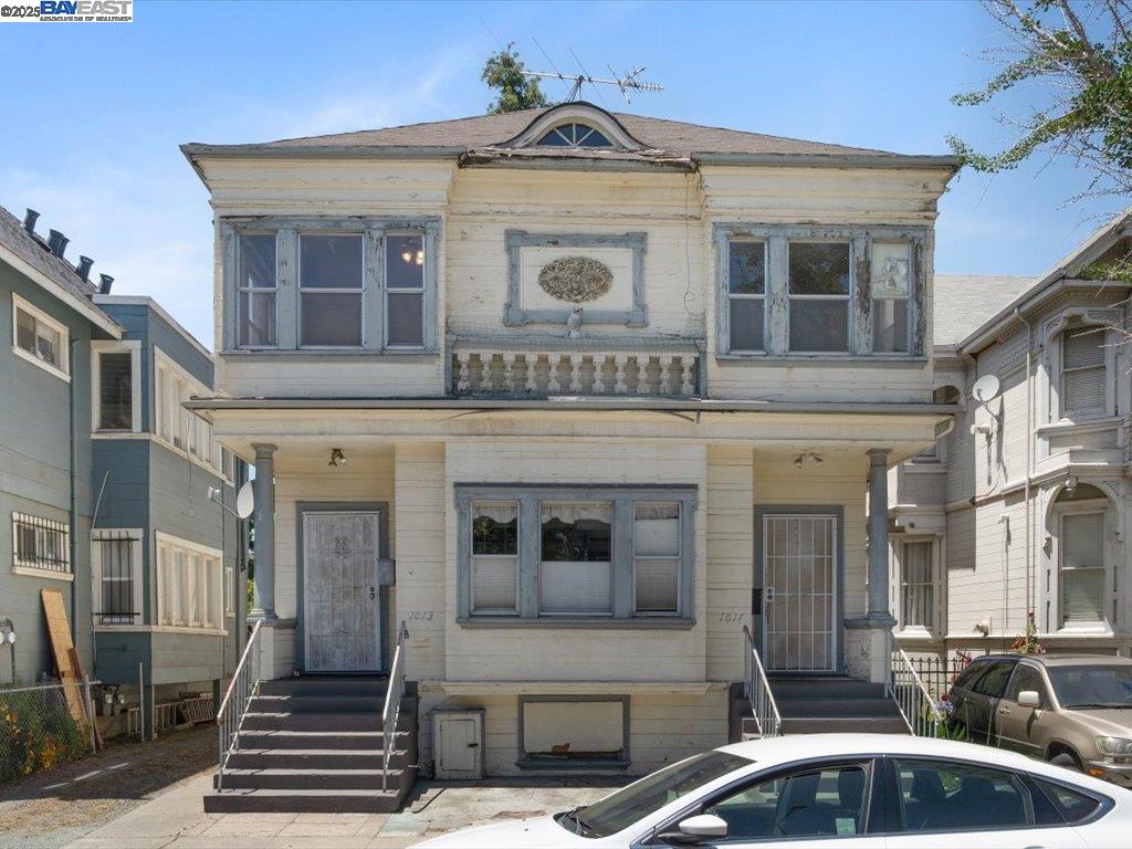 Detail Gallery Image 2 of 56 For 1013 Chestnut St, Oakland,  CA 94607 - – Beds | – Baths
