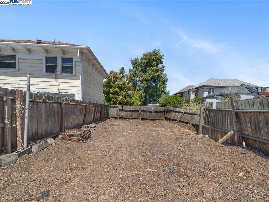 Detail Gallery Image 18 of 56 For 1013 Chestnut St, Oakland,  CA 94607 - – Beds | – Baths