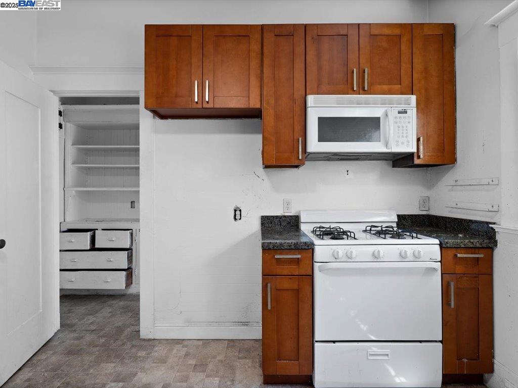 Detail Gallery Image 45 of 56 For 1013 Chestnut St, Oakland,  CA 94607 - – Beds | – Baths