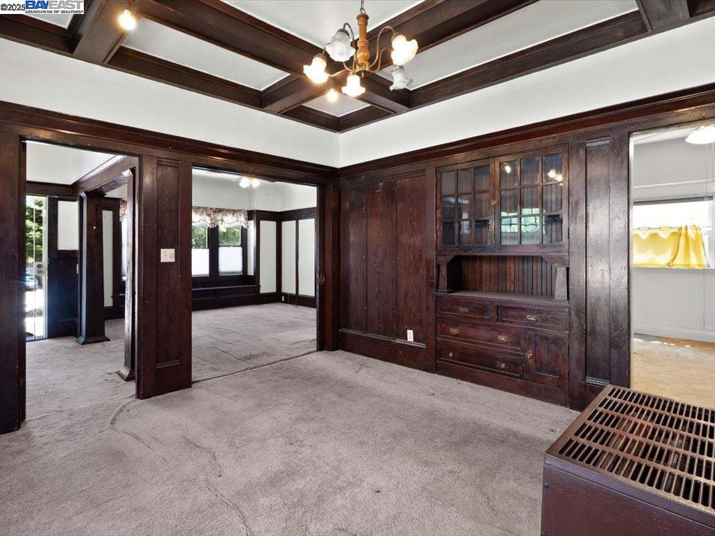 Detail Gallery Image 7 of 56 For 1013 Chestnut St, Oakland,  CA 94607 - – Beds | – Baths