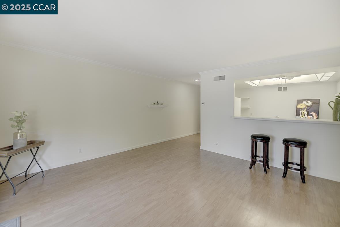 Photo #15: 41098003 Listing: Photo #15