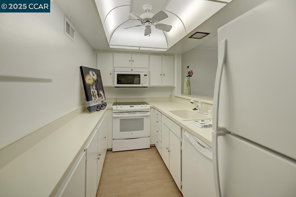 Photo #7: 41098003 Listing: Photo #7
