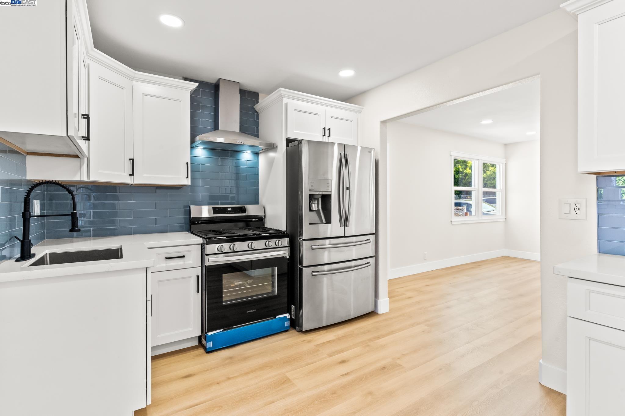 Detail Gallery Image 14 of 33 For 355 S 50th St, Richmond,  CA 94804 - 2 Beds | 1 Baths