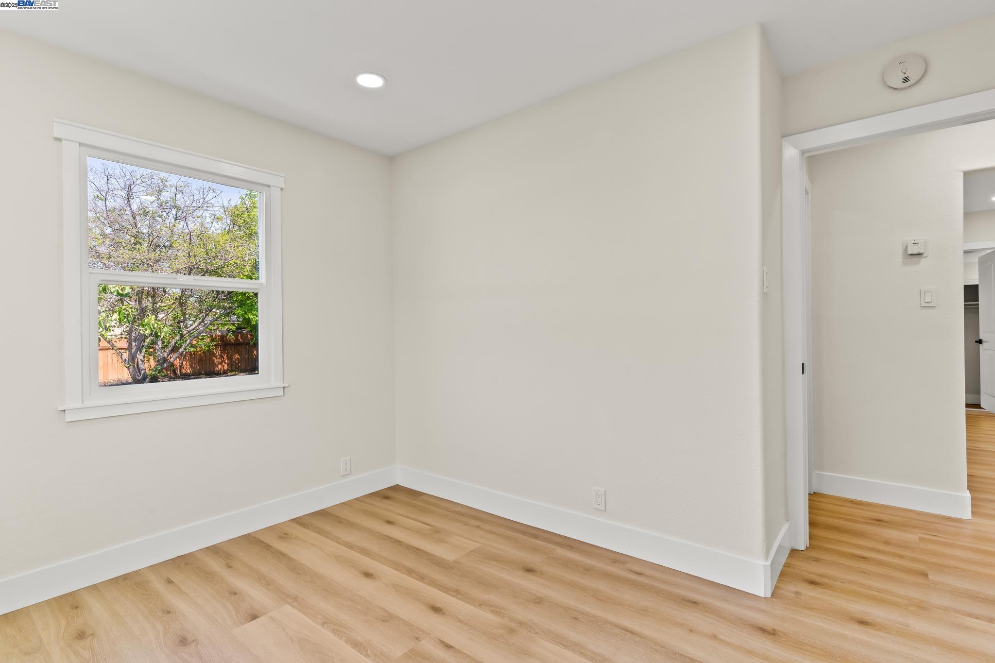 Detail Gallery Image 23 of 33 For 355 S 50th St, Richmond,  CA 94804 - 2 Beds | 1 Baths