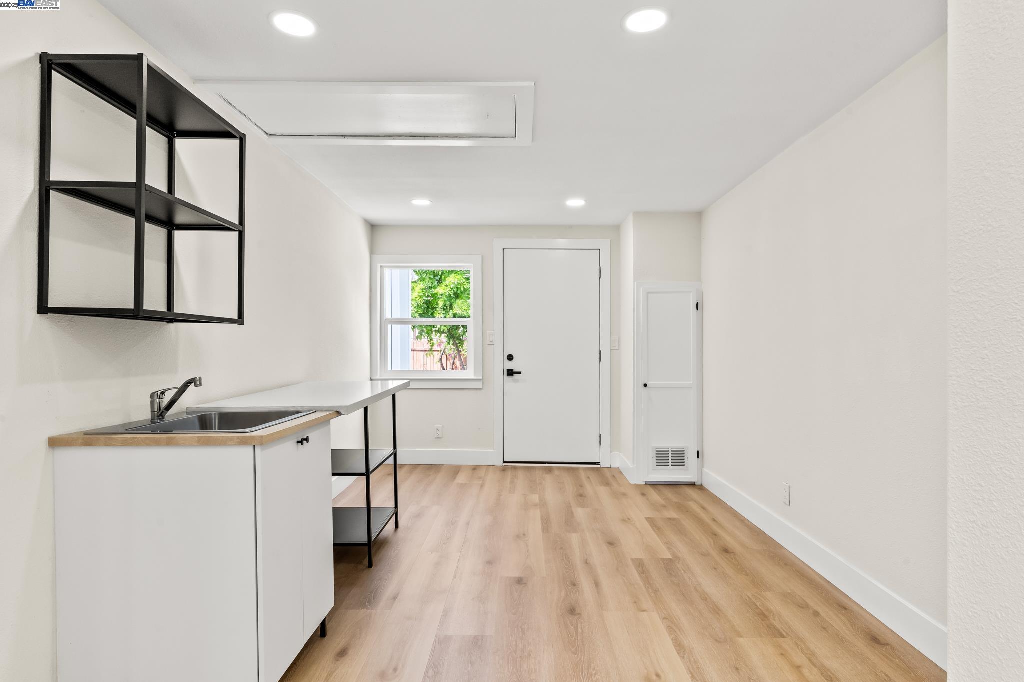 Detail Gallery Image 26 of 33 For 355 S 50th St, Richmond,  CA 94804 - 2 Beds | 1 Baths