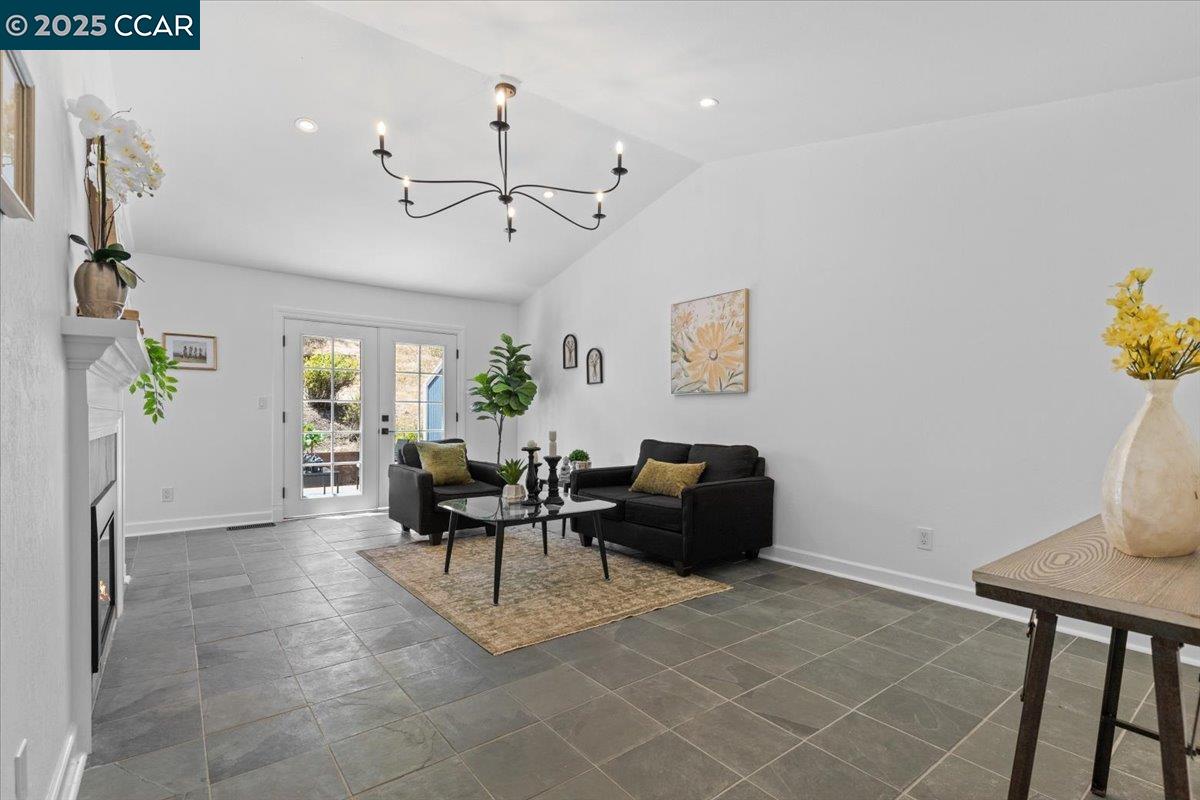 Detail Gallery Image 2 of 35 For 491 Camelback Rd, Pleasant Hill,  CA 94523 - 2 Beds | 2 Baths