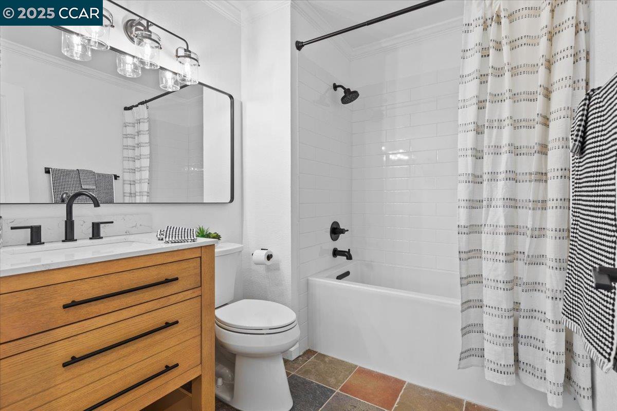 Detail Gallery Image 23 of 35 For 491 Camelback Rd, Pleasant Hill,  CA 94523 - 2 Beds | 2 Baths