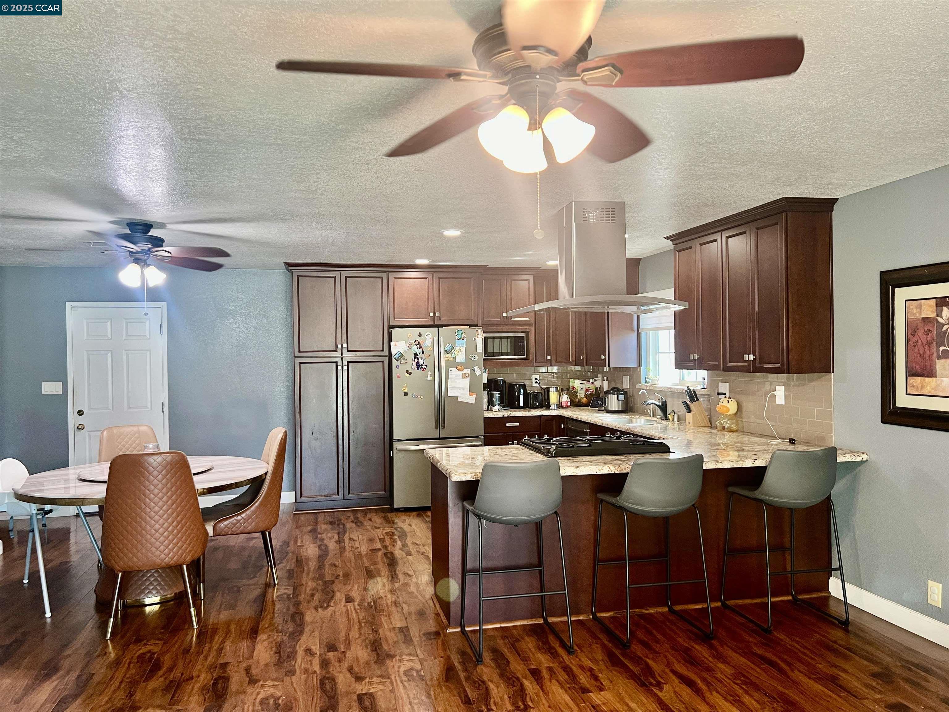 Detail Gallery Image 6 of 21 For 14413 Modoc Ct, Manteca,  CA 95336 - 3 Beds | 2 Baths