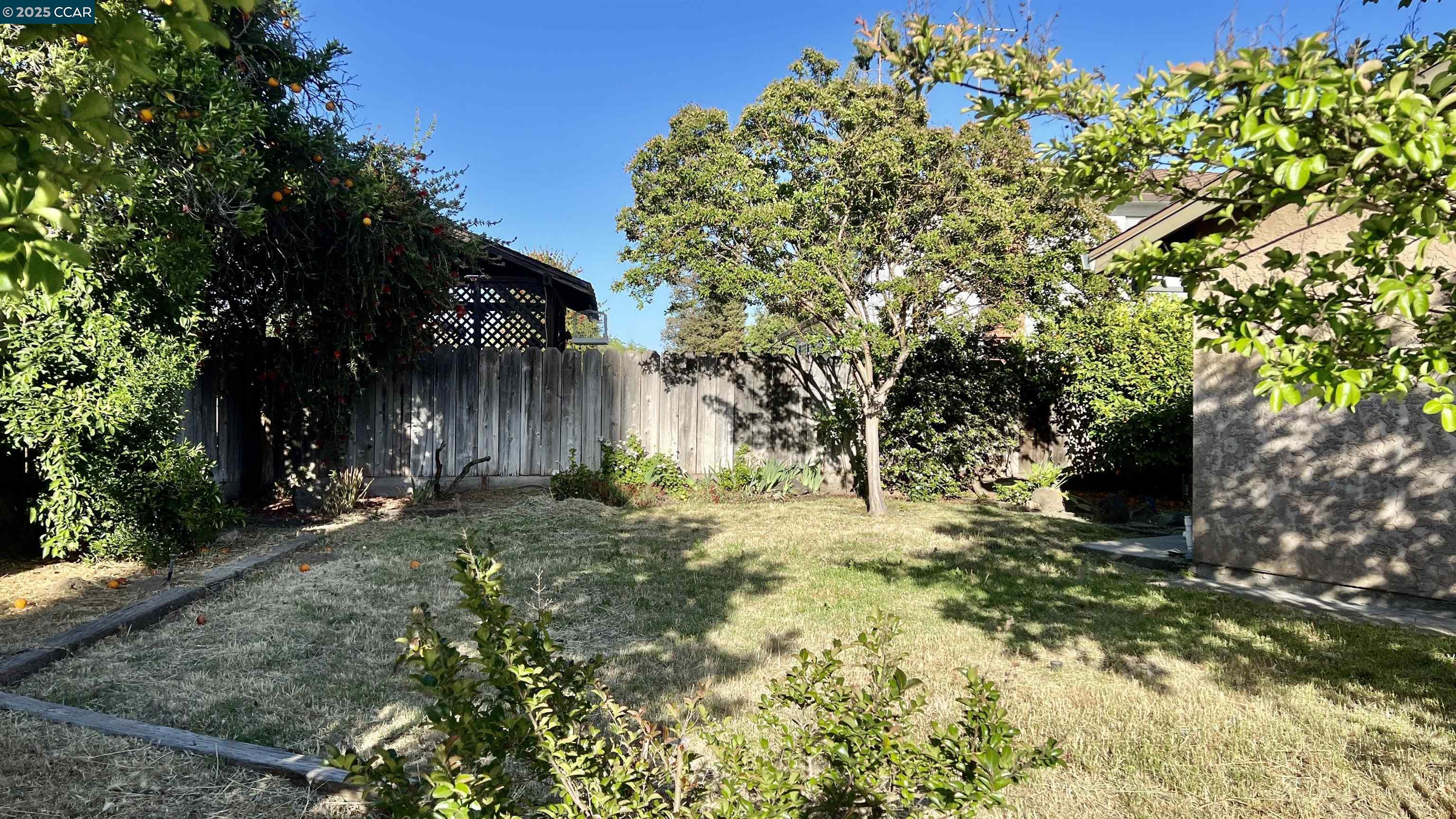 Detail Gallery Image 10 of 20 For 14413 Modoc Ct, Manteca,  CA 95336 - 3 Beds | 2 Baths
