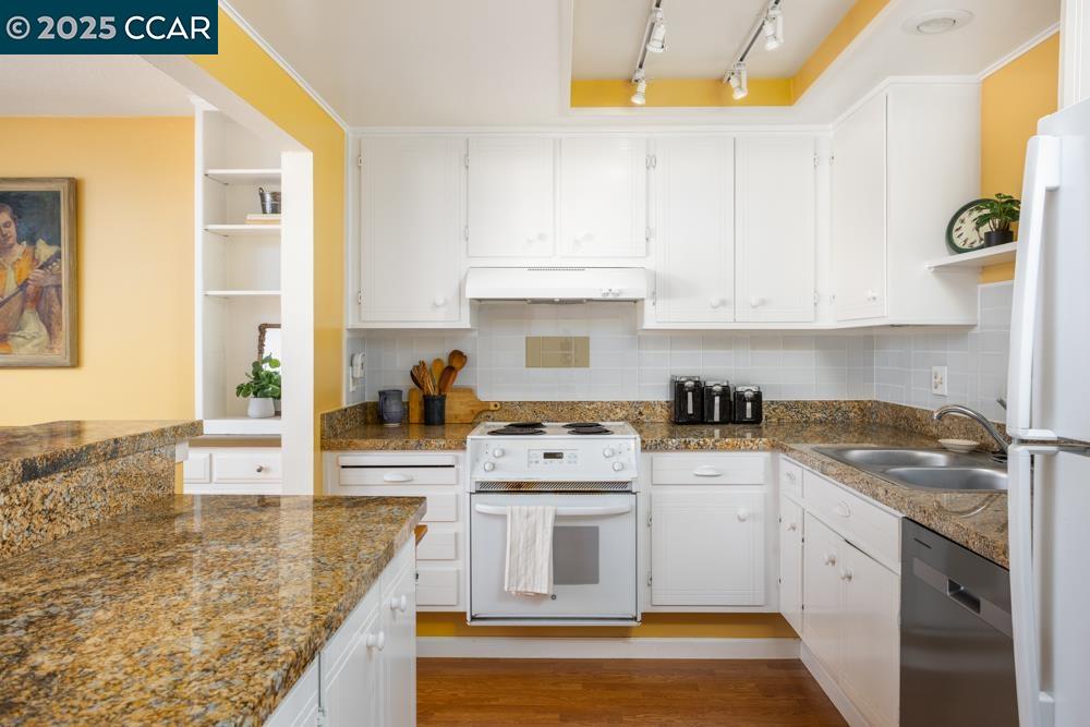 1317 Ptarmigan # 8, Walnut Creek, California 94595, 2 Bedrooms Bedrooms, 6 Rooms Rooms,2 BathroomsBathrooms,Residential,For Sale,1317 Ptarmigan # 8,41098007
