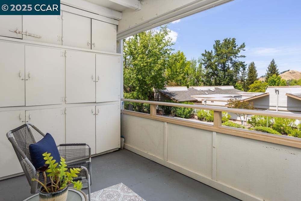 1317 Ptarmigan # 8, Walnut Creek, California 94595, 2 Bedrooms Bedrooms, 6 Rooms Rooms,2 BathroomsBathrooms,Residential,For Sale,1317 Ptarmigan # 8,41098007