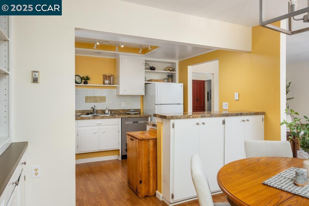 1317 Ptarmigan # 8, Walnut Creek, California 94595, 2 Bedrooms Bedrooms, 6 Rooms Rooms,2 BathroomsBathrooms,Residential,For Sale,1317 Ptarmigan # 8,41098007