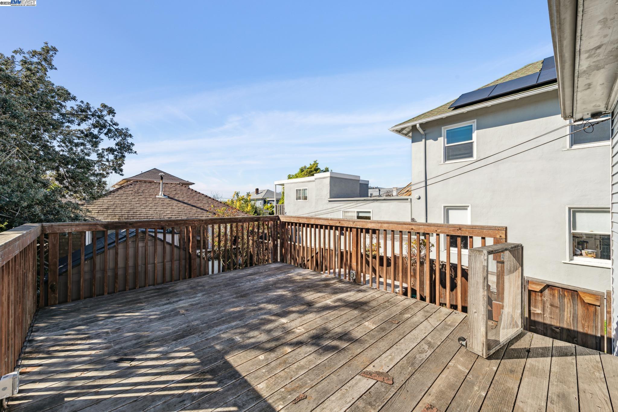 Detail Gallery Image 23 of 30 For 2326 10th St, Berkeley,  CA 94710 - – Beds | – Baths
