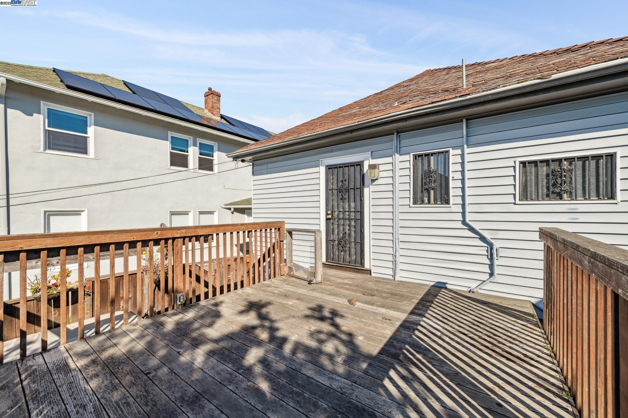 Detail Gallery Image 24 of 30 For 2326 10th St, Berkeley,  CA 94710 - – Beds | – Baths