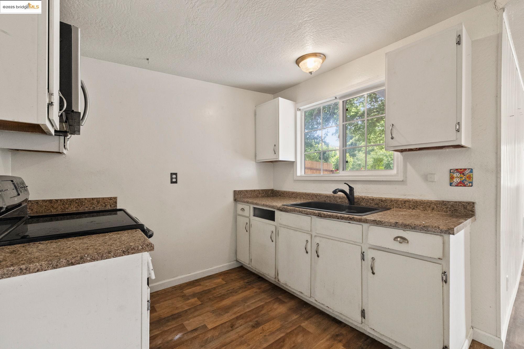 18135 6th Avenue, Jamestown, California 95327, 2 Bedrooms Bedrooms, 3 Rooms Rooms,1 BathroomBathrooms,Residential,For Sale,18135 6th Avenue,41098009