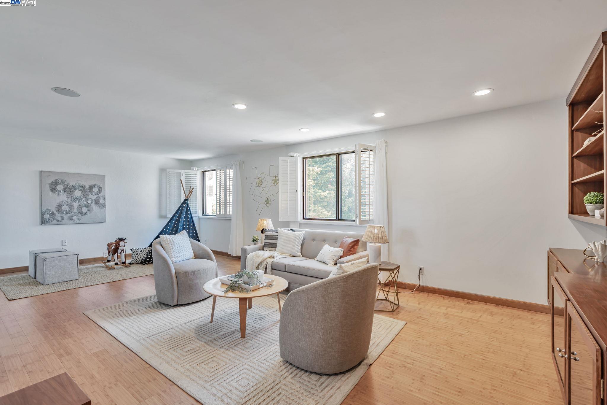 Detail Gallery Image 24 of 53 For 659 Kenwyn Rd, Oakland,  CA 94610 - 4 Beds | 3/1 Baths