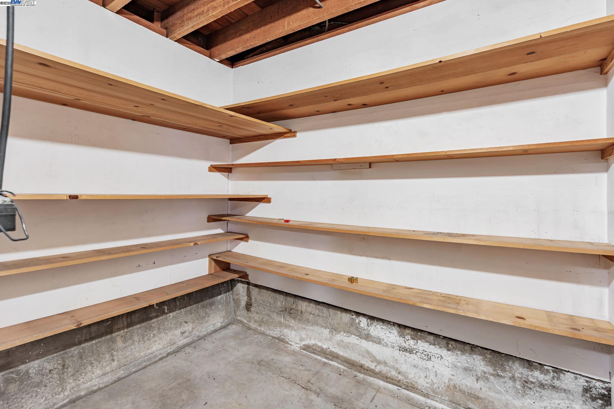 Detail Gallery Image 46 of 53 For 659 Kenwyn Rd, Oakland,  CA 94610 - 4 Beds | 3/1 Baths
