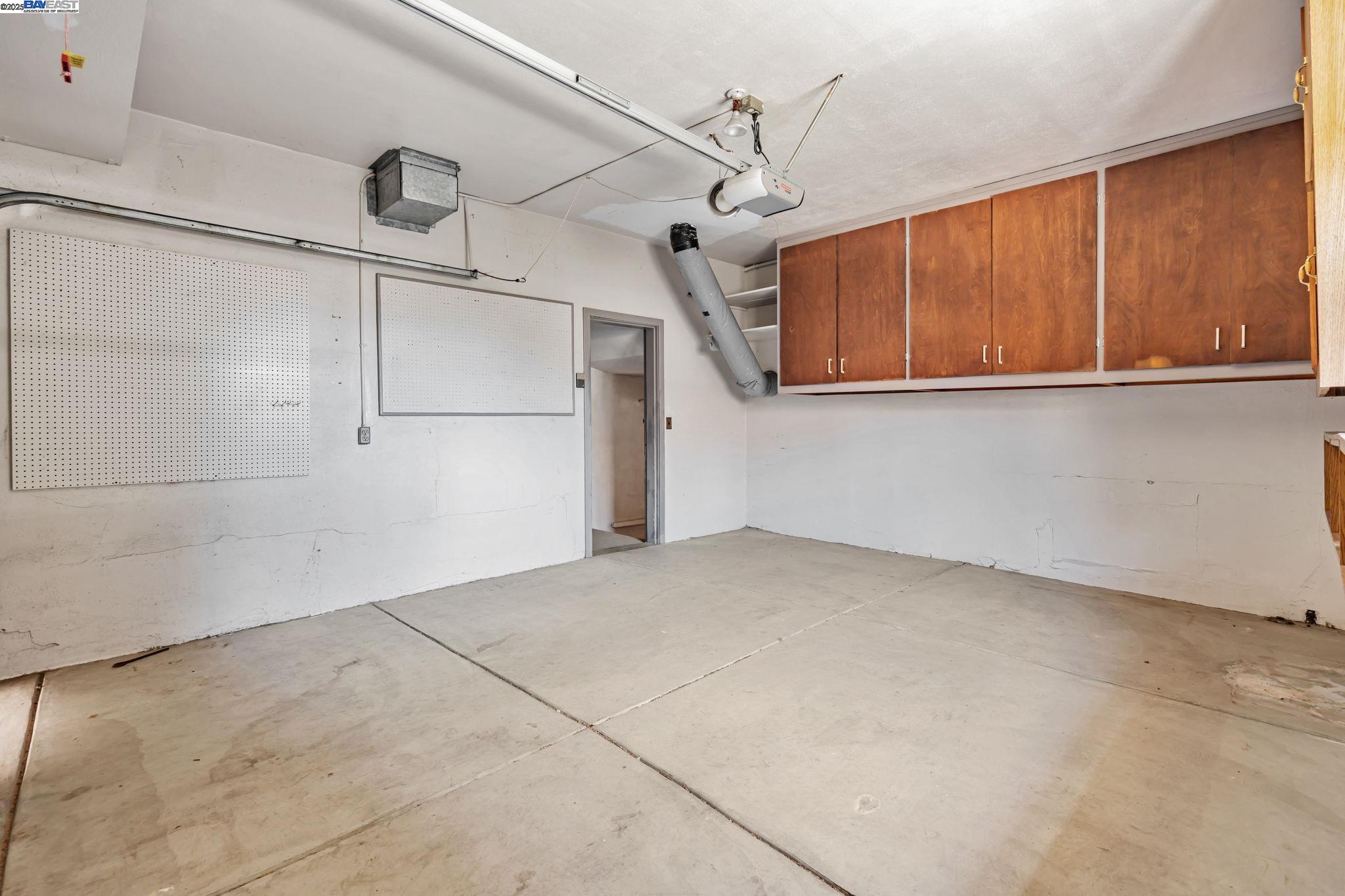 Detail Gallery Image 48 of 53 For 659 Kenwyn Rd, Oakland,  CA 94610 - 4 Beds | 3/1 Baths
