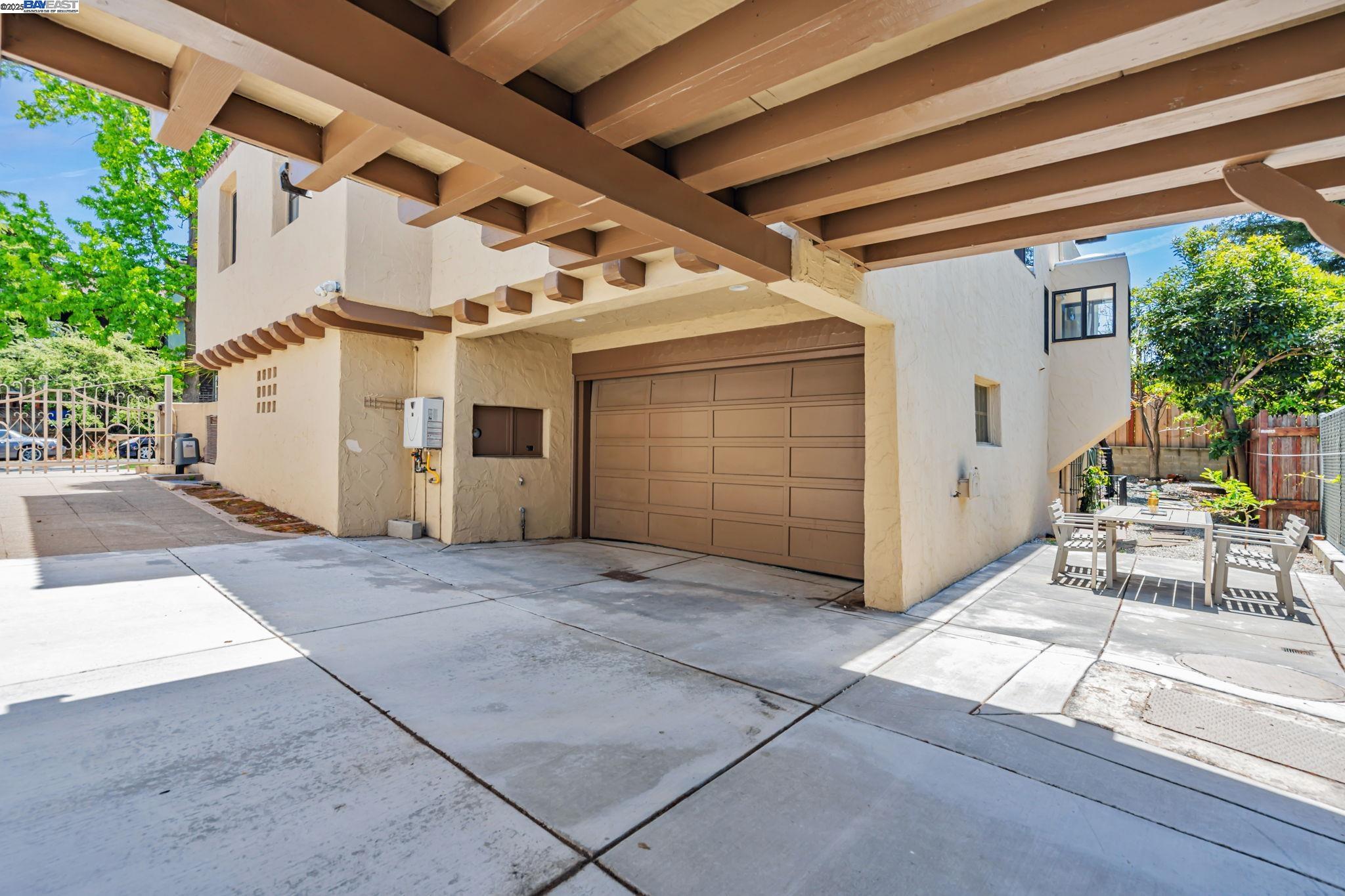Detail Gallery Image 50 of 53 For 659 Kenwyn Rd, Oakland,  CA 94610 - 4 Beds | 3/1 Baths