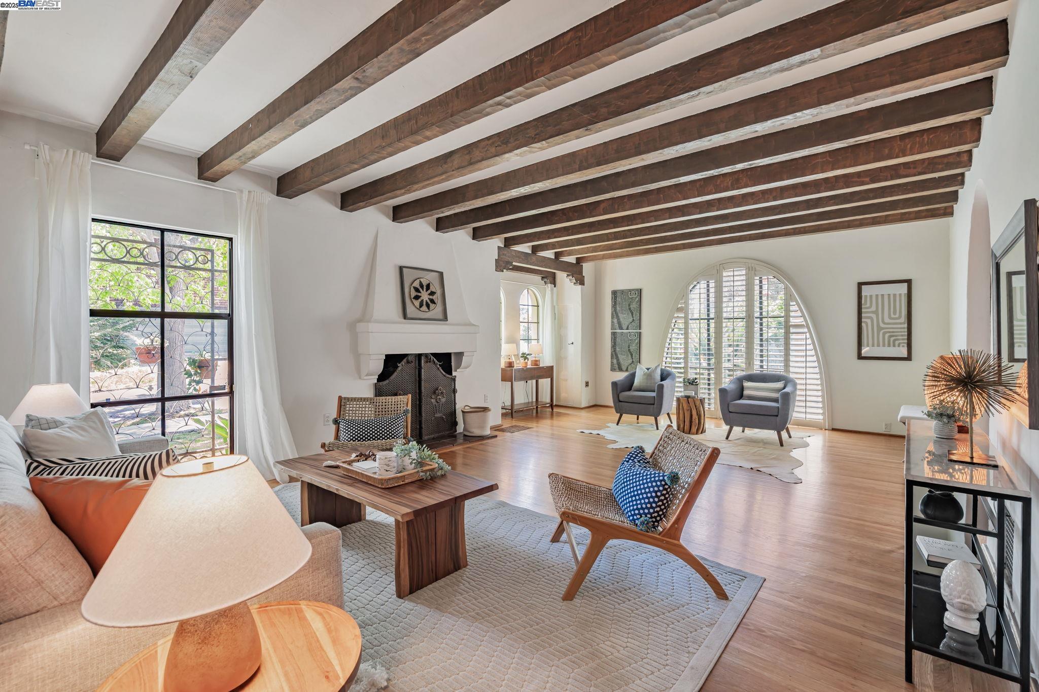 Detail Gallery Image 7 of 53 For 659 Kenwyn Rd, Oakland,  CA 94610 - 4 Beds | 3/1 Baths