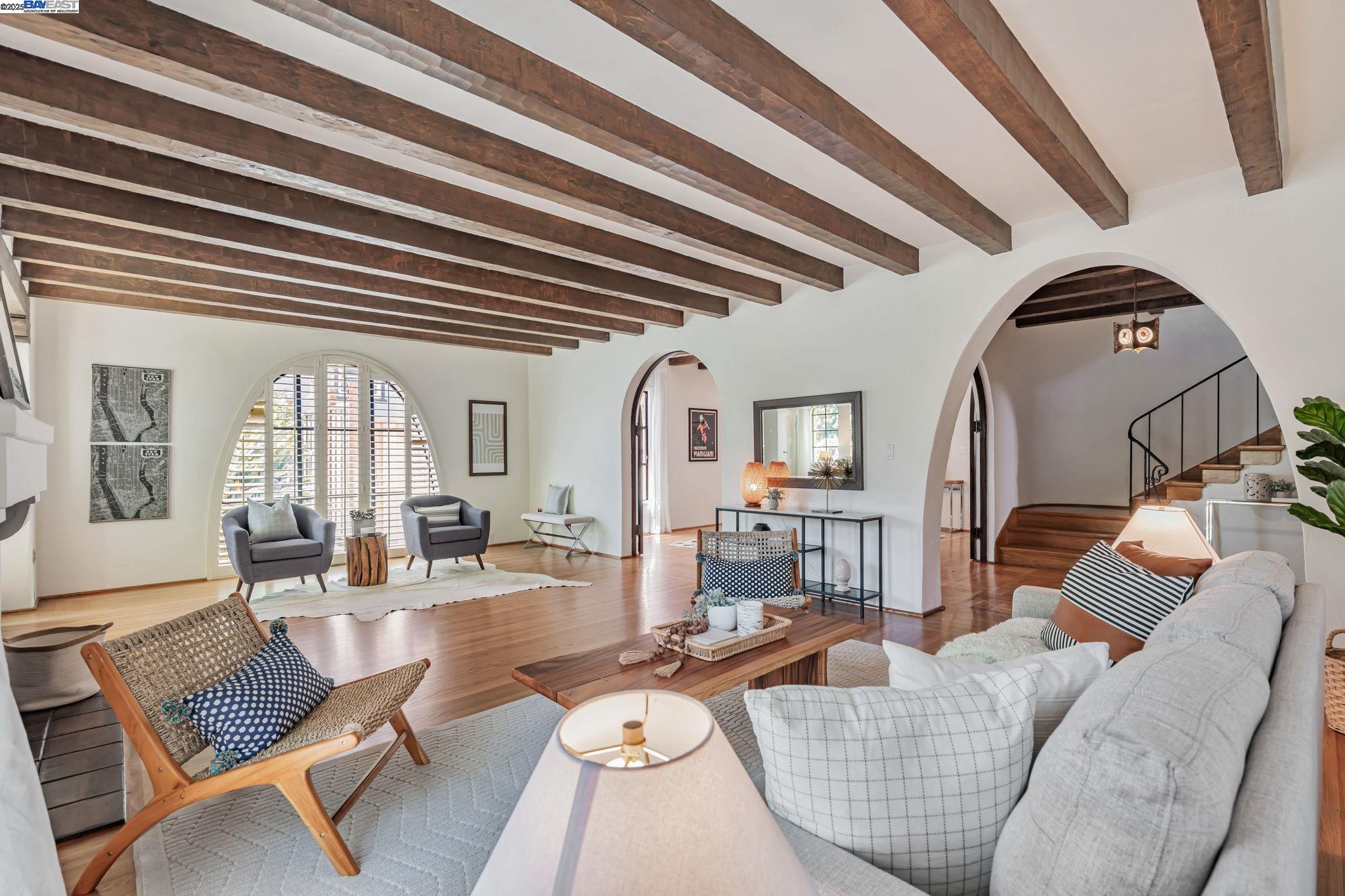 Detail Gallery Image 10 of 53 For 659 Kenwyn Rd, Oakland,  CA 94610 - 4 Beds | 3/1 Baths
