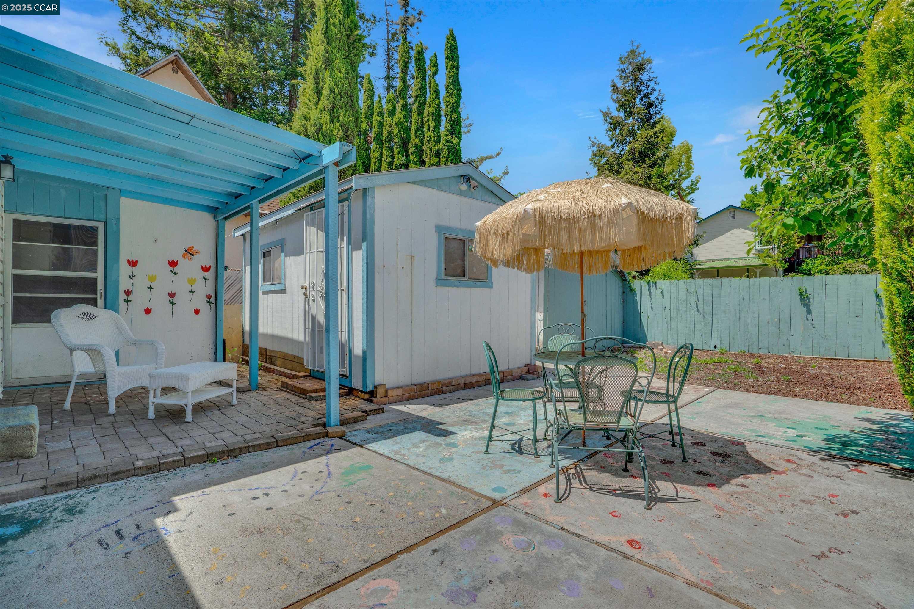 881 Merle Ave, Martinez, California 94553, 2 Bedrooms Bedrooms, 4 Rooms Rooms,1 BathroomBathrooms,Residential,For Sale,881 Merle Ave,41098012