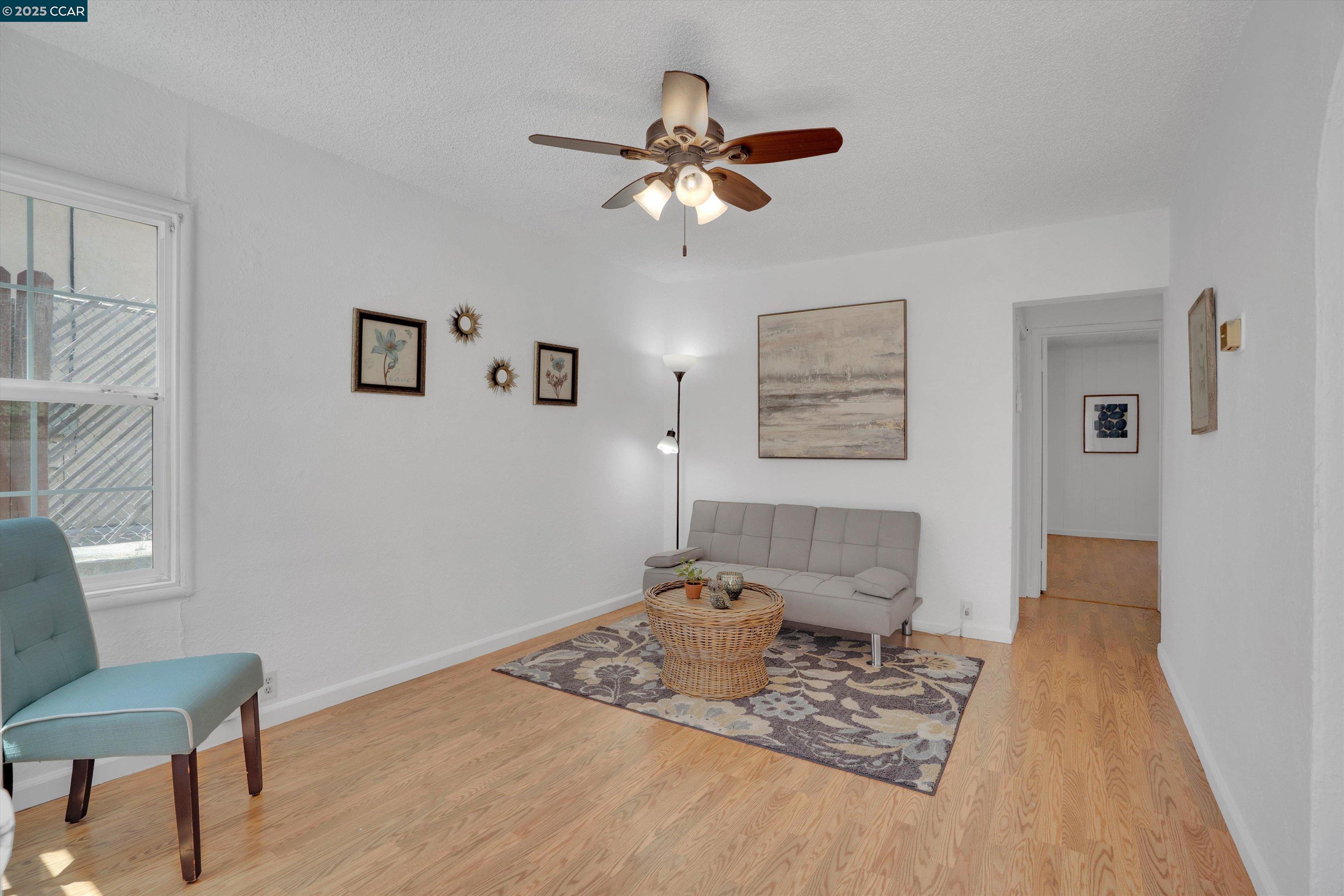 881 Merle Ave, Martinez, California 94553, 2 Bedrooms Bedrooms, 4 Rooms Rooms,1 BathroomBathrooms,Residential,For Sale,881 Merle Ave,41098012