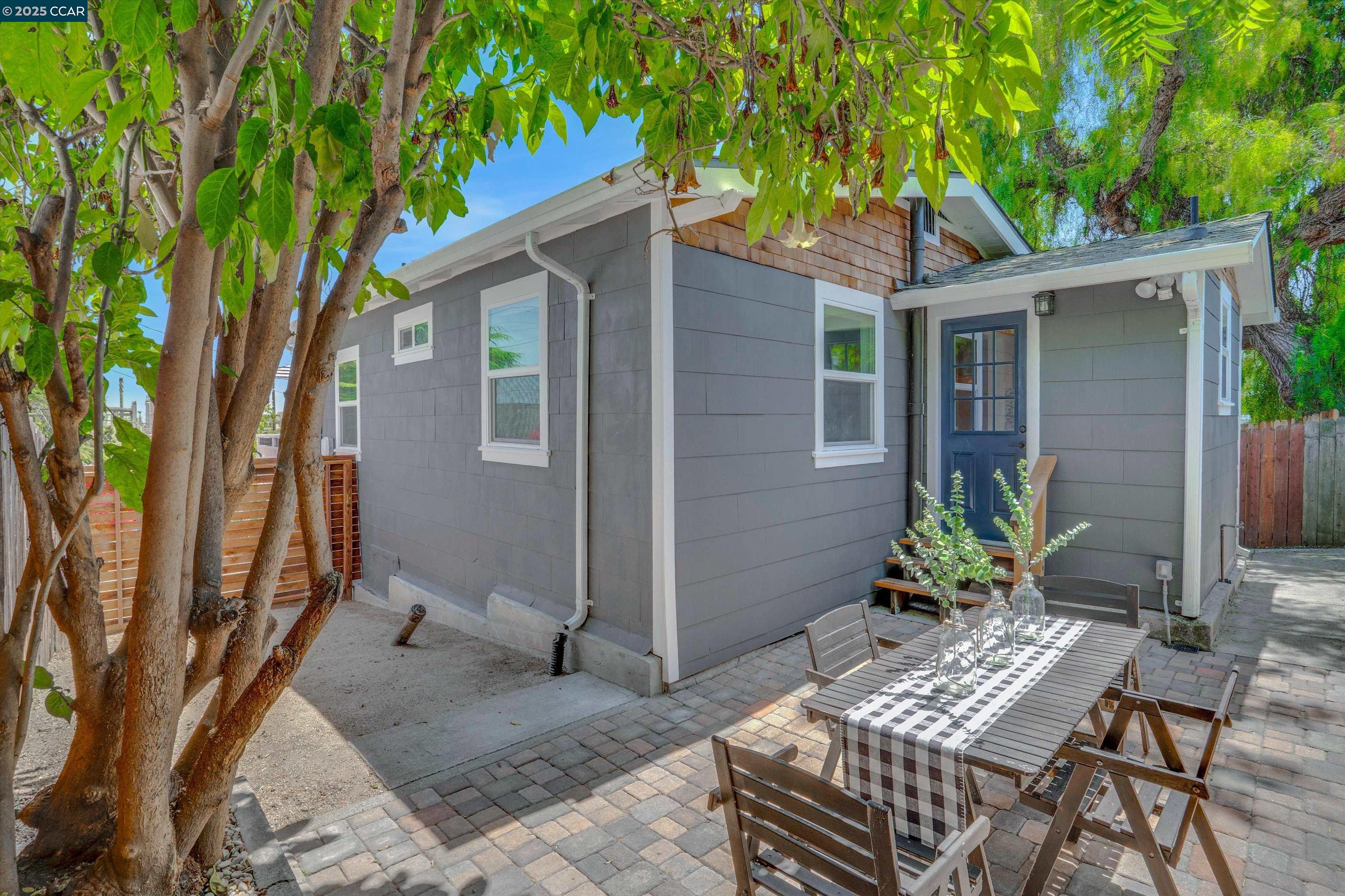2430 ORCHARD LN, MARTINEZ, CA 94553  Photo 15