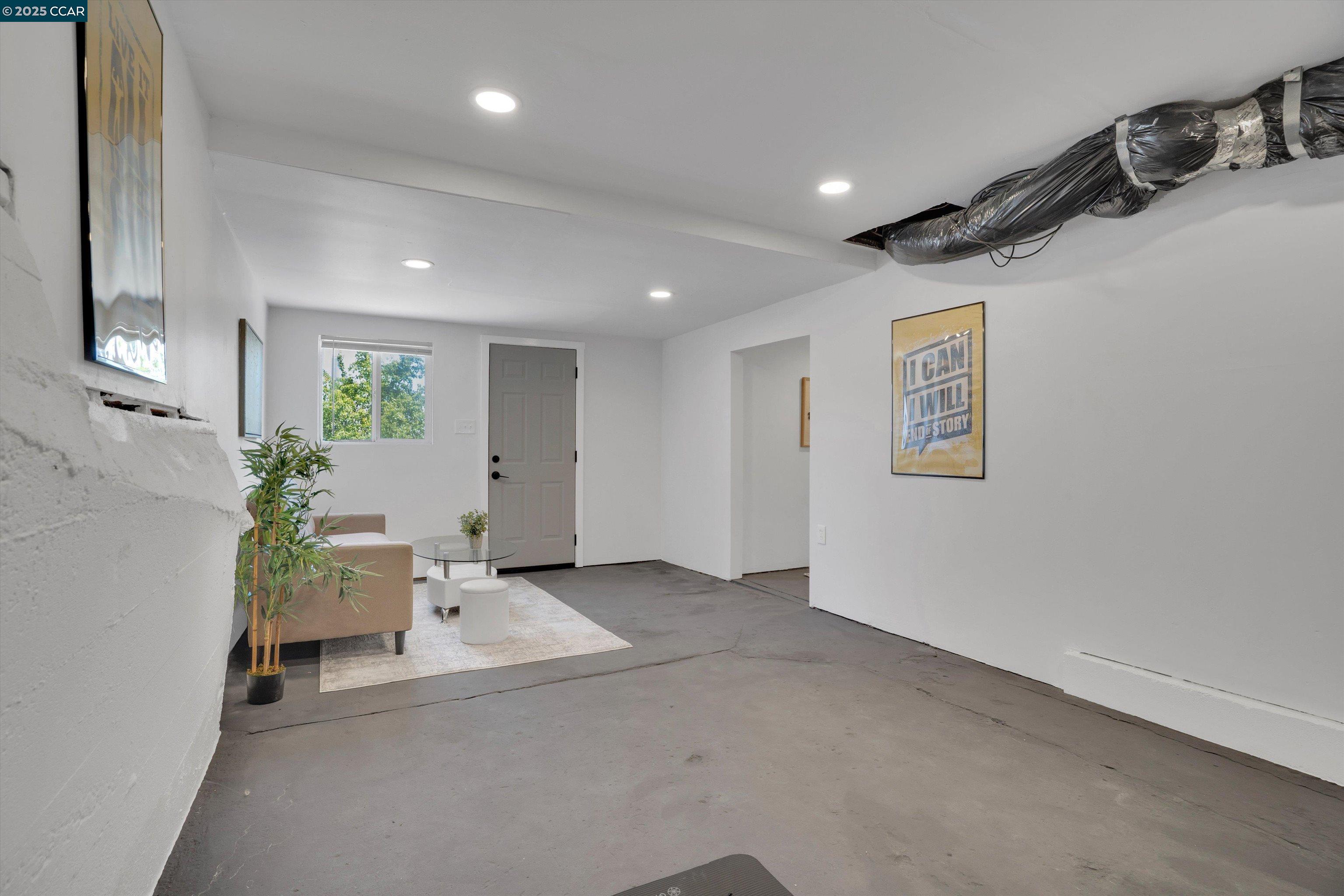 Detail Gallery Image 22 of 31 For 2430 Orchard Ln, Martinez,  CA 94553 - 2 Beds | 1 Baths